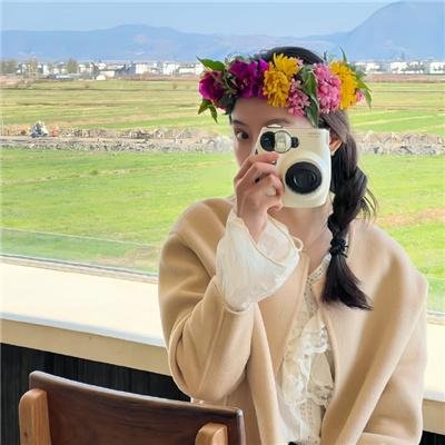 妈妈，抱紧我张小草